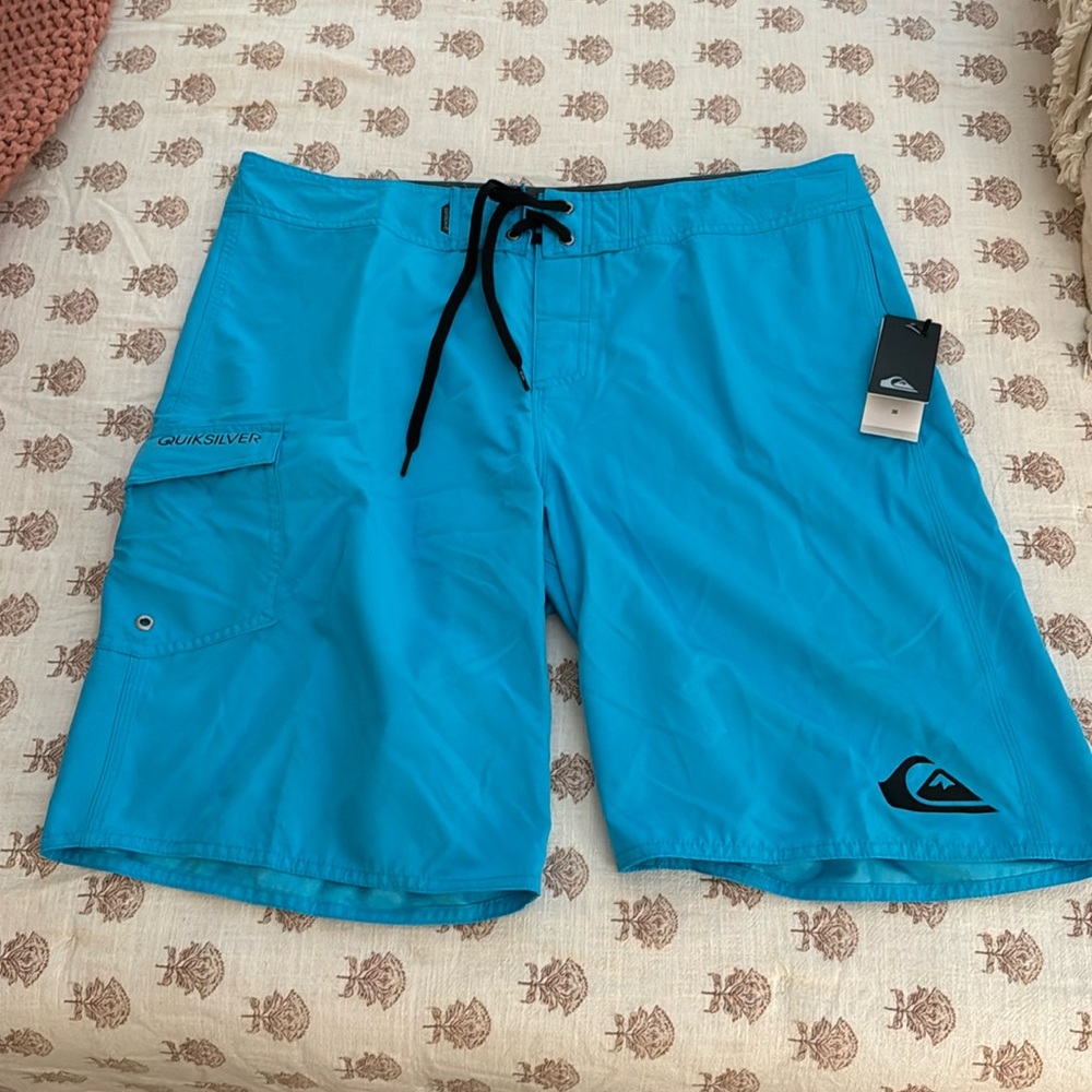 NWT Quicksilver men’s swim trunks.
